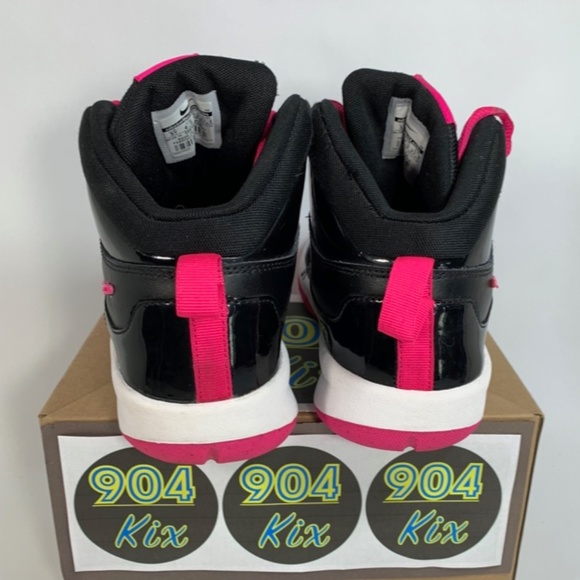 Nike Air Team Hustle D, 'Hyper Pink' Sz 5Y - Picture 4 of 8